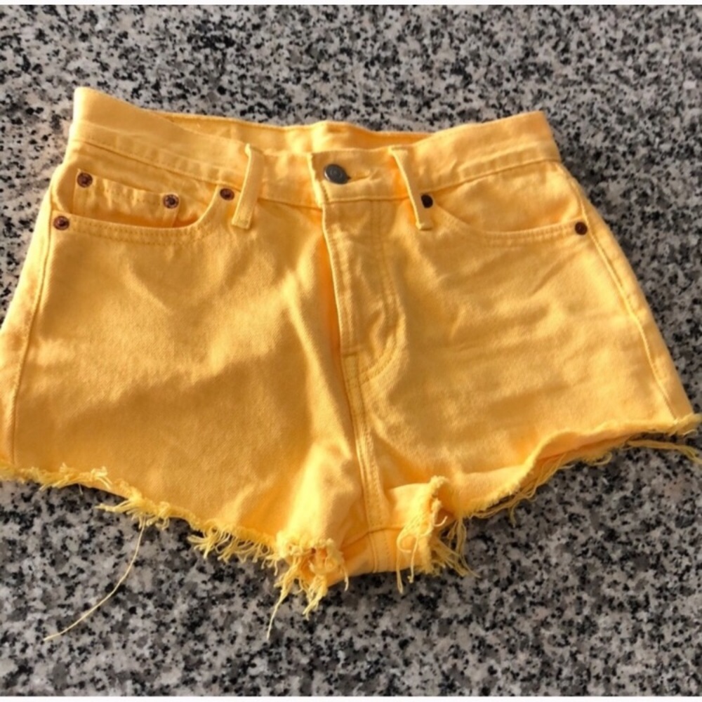 Yellow Levi’s Jeans Shorts